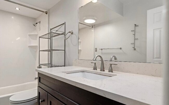 Building Photo - 4190 Packard St Unit 1