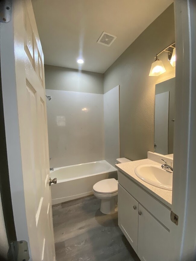 Photo - 1305 W Villa Maria Rd Unit B103