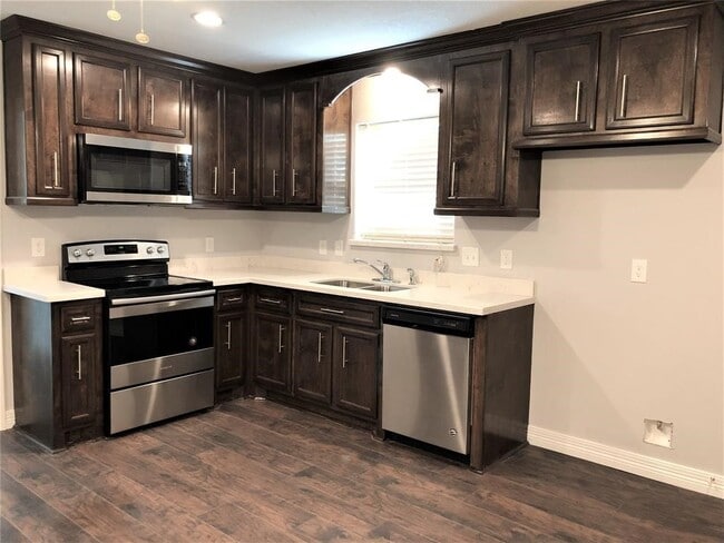 Photo - 6207 Conley St
