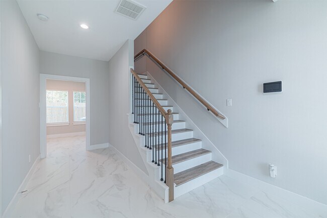 Photo - 7814 De Priest St