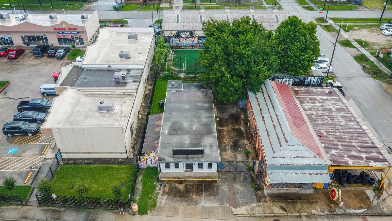 Photo - 1804 N Main St