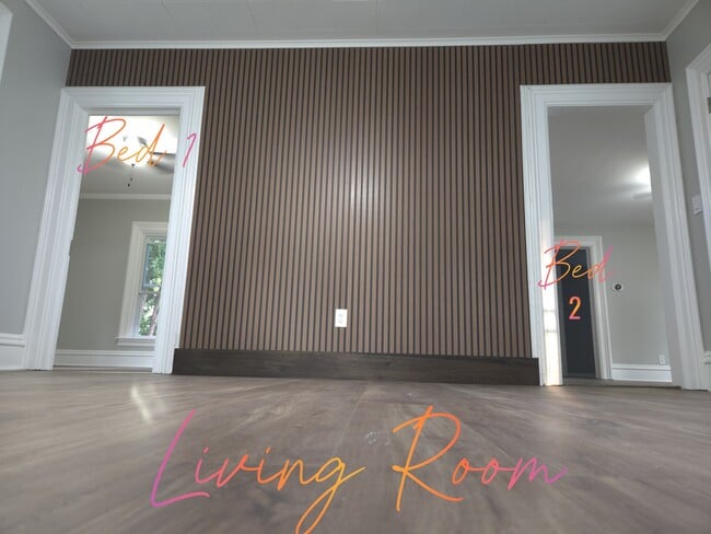 Building Photo - 10906 N Woodstock St Unit A Rental