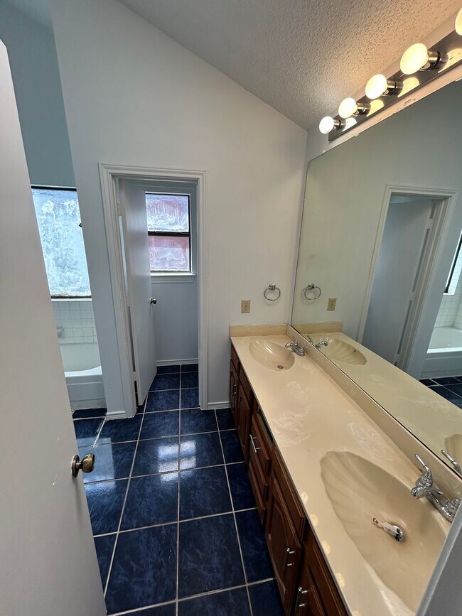 Photo - 3712 Pulsar Dr