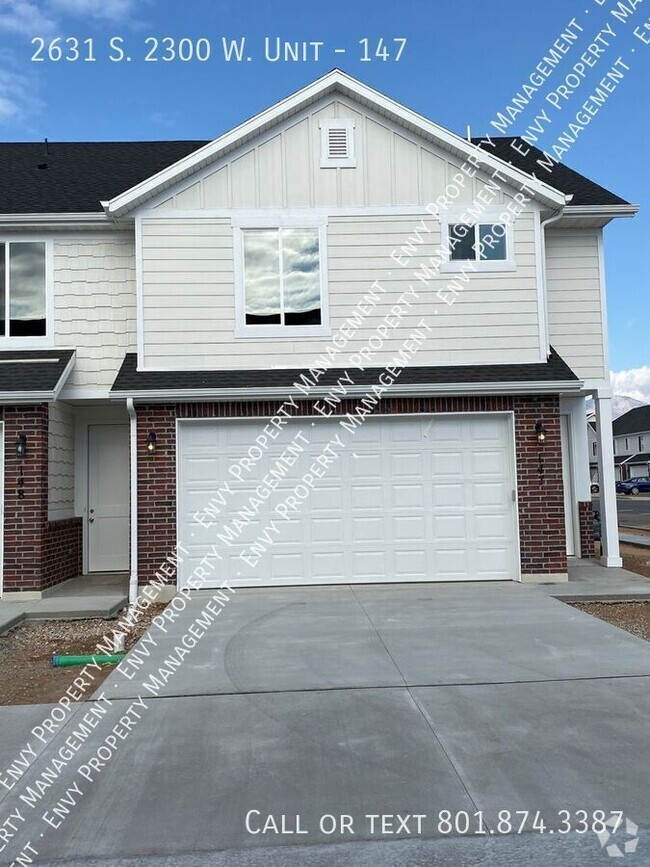 Building Photo - 2631 S 2300 W St Rental