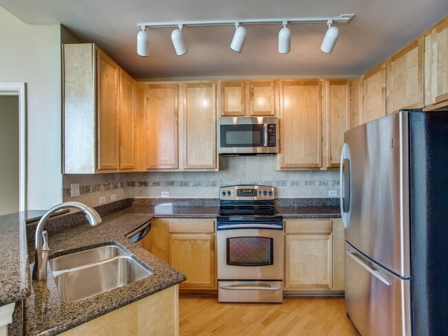 Photo - 500 Throckmorton St Unit 1206