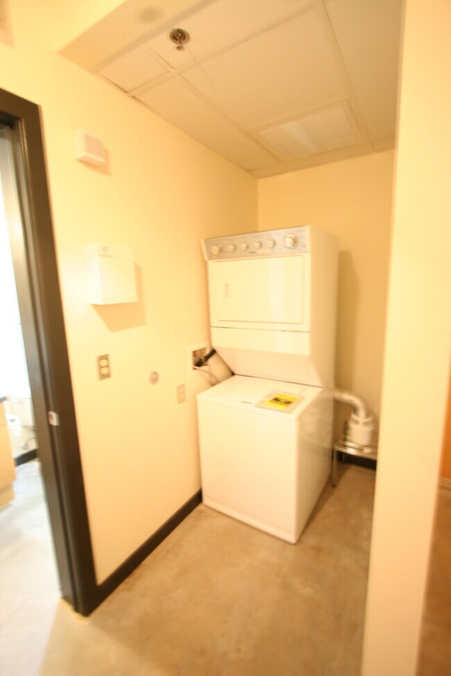 Photo - 300 Tijeras Ave NE Unit 204