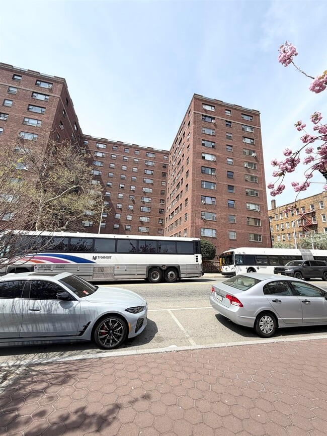 Photo - 6515 JFK Blvd E