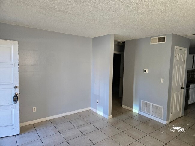 Photo - Cute and Convenient!