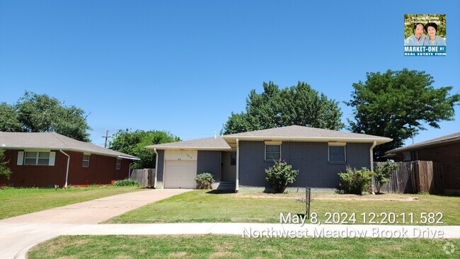 Building Photo - 3819 NW Meadowbrook Dr Rental