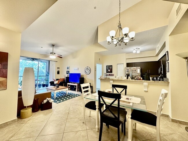 Photo - 1230 Reserve Way Unidad #304