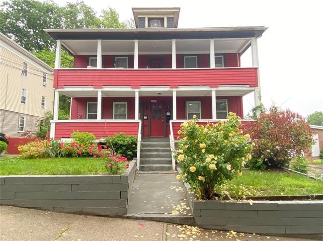 Photo - 604 Blackstone St Apartment Unit 1