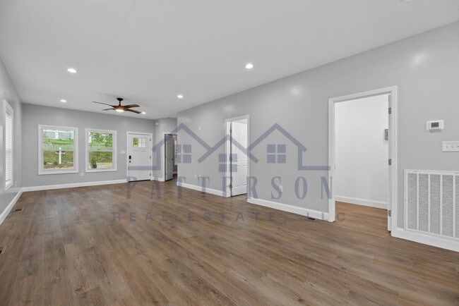 Photo - 2544 Bernhurst Dr