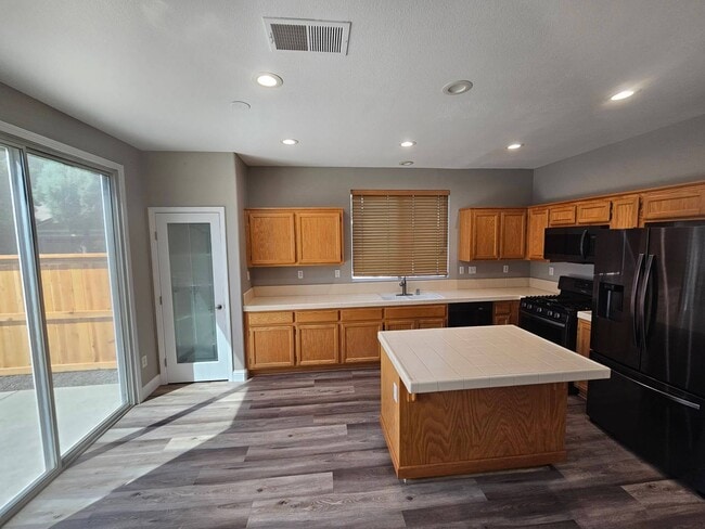 3261 Foggy Bank Way