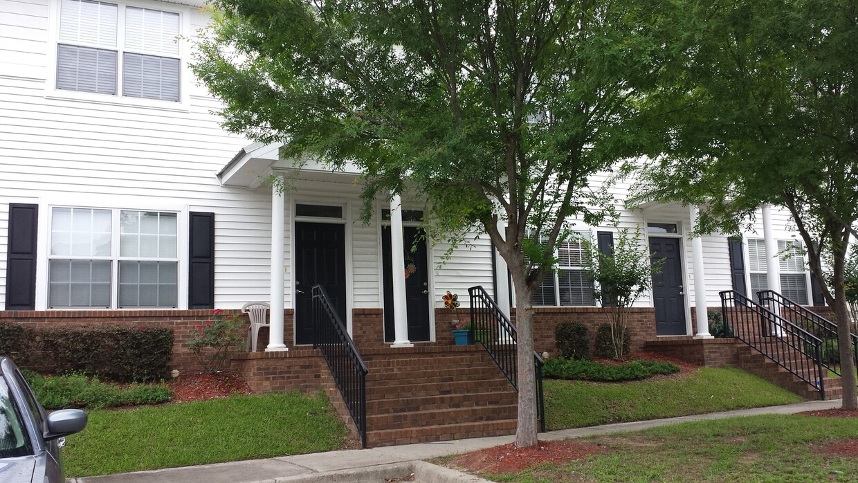 3 Bedroom town home for rent $1450 August ... - 3 Bedroom town home for rent $1475 August ...