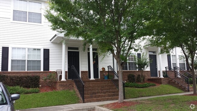 Building Photo - 3 Bedroom town home for rent $1450 August ...