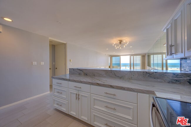 Photo - 2 E Ketch St Unit 204