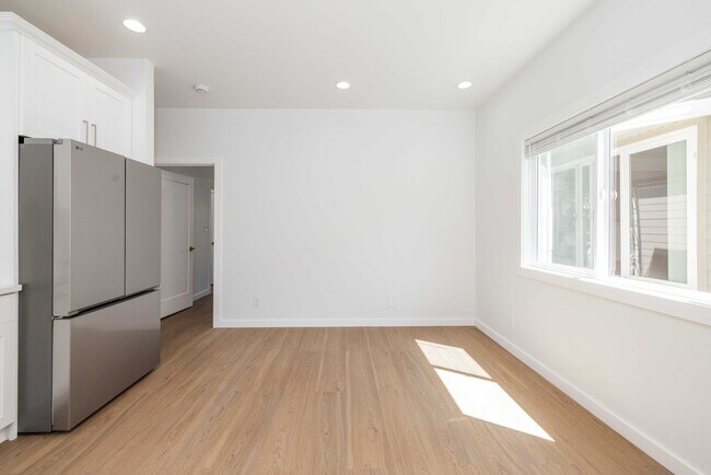 Photo - 19139 Vaughn Ave