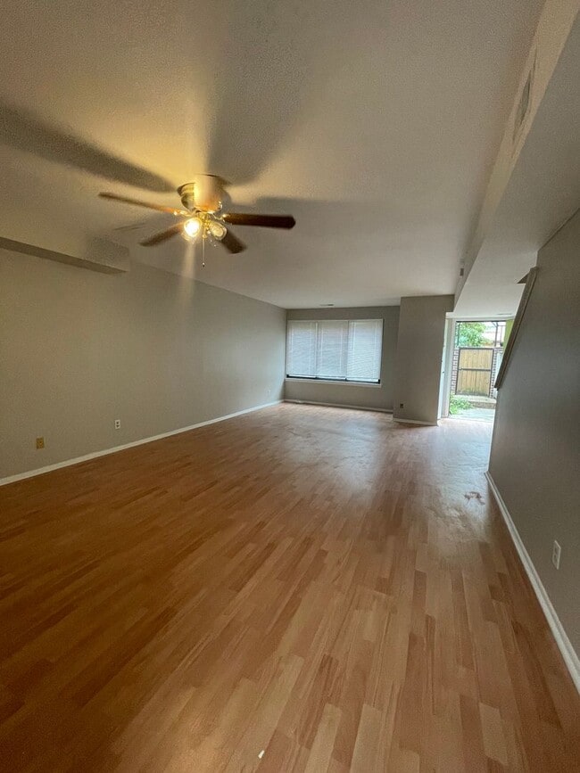 Photo - Spacious 3 Bedroom Townhouse in Franklintown!