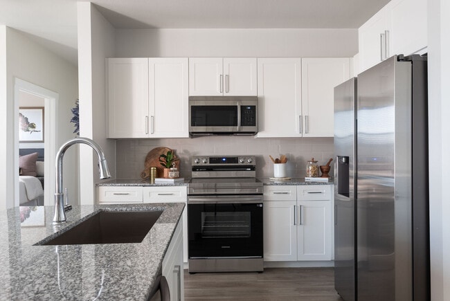 Photo - Prose Solaire Apartments