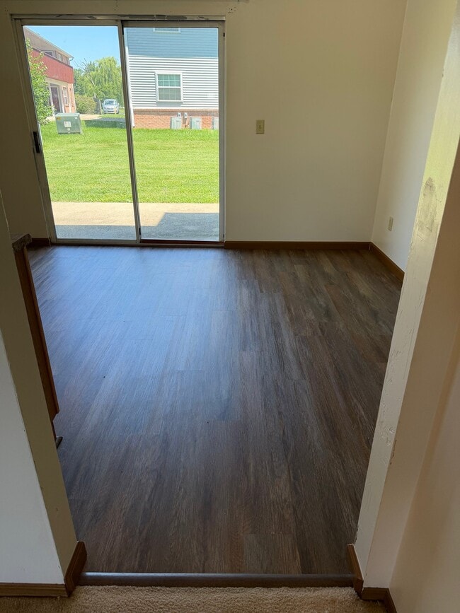 Photo - 111 Longacre Dr