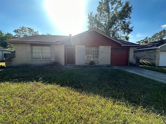 Building Photo - 14846 Waterside Dr