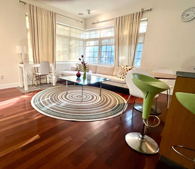 Building Photo - 1330 Drexel Ave Unit 101