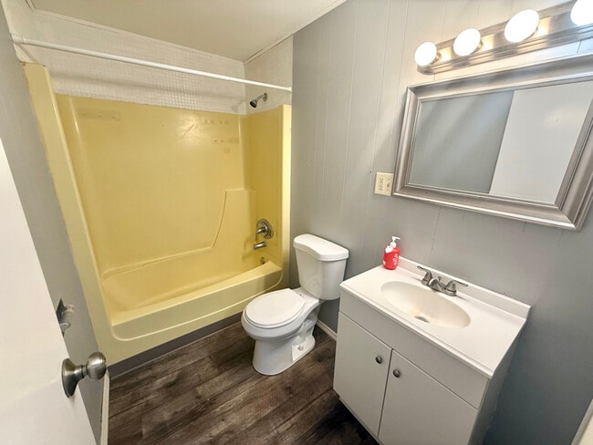 Photo - 11 Hamilton Pl Unit 1