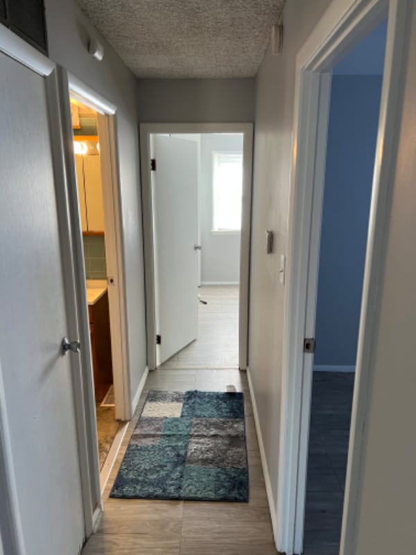 Photo - 505 W 53rd Ave