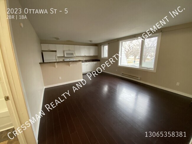 Photo - 2 bed, 1 bath apartment available near downtown Regina Unit 5