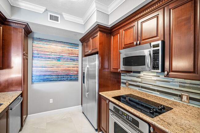 Building Photo - 1411 Renaissance Way Unit 411