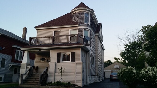 Upper - 169 Norwalk Ave Unidad Upper
