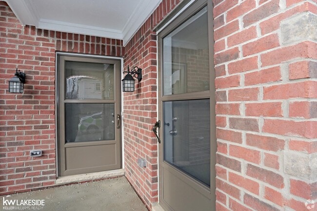 Photo - 54189 Baypoint Dr