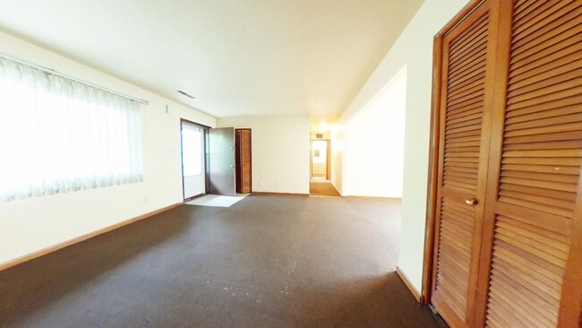 Photo - Free rent promotion-2 Beds 1 Bath Apartment Rental in Parkview area of Newport News Unit Apt 05