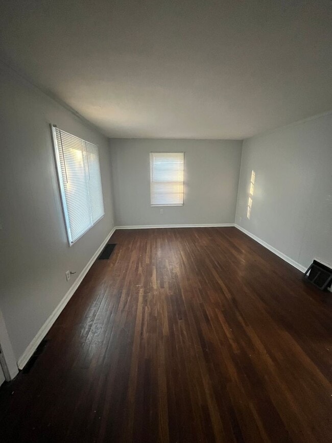 Photo - 2 Bedroom 1 Bath Home available for Rent in Rockford