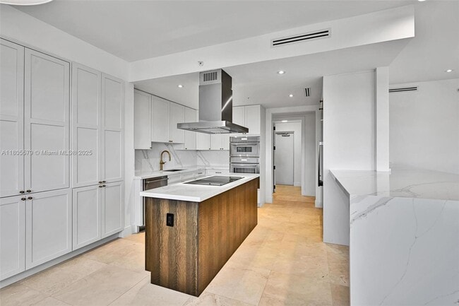Building Photo - 13637 Deering Bay Dr Unit 261 Rental