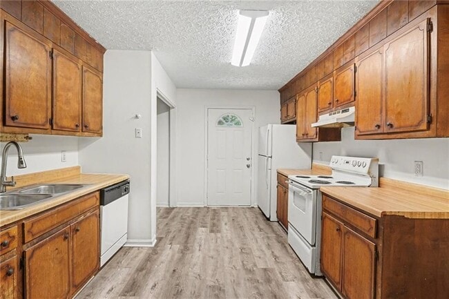 Photo - 165 Plum Orchard Rd