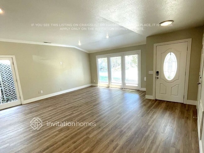 Photo - 2828 Tiffany W Way