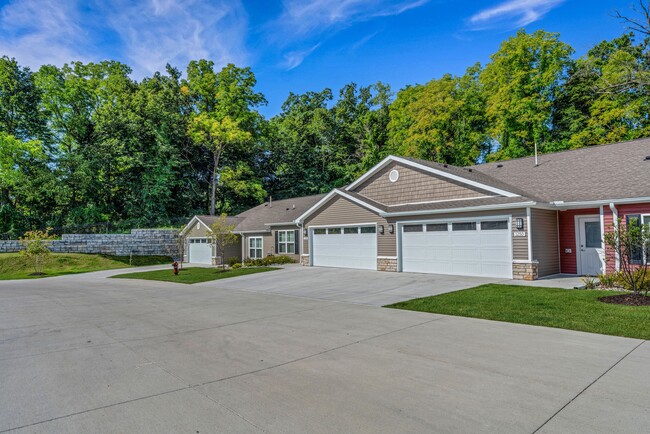 Photo - Redwood Rochester Hills