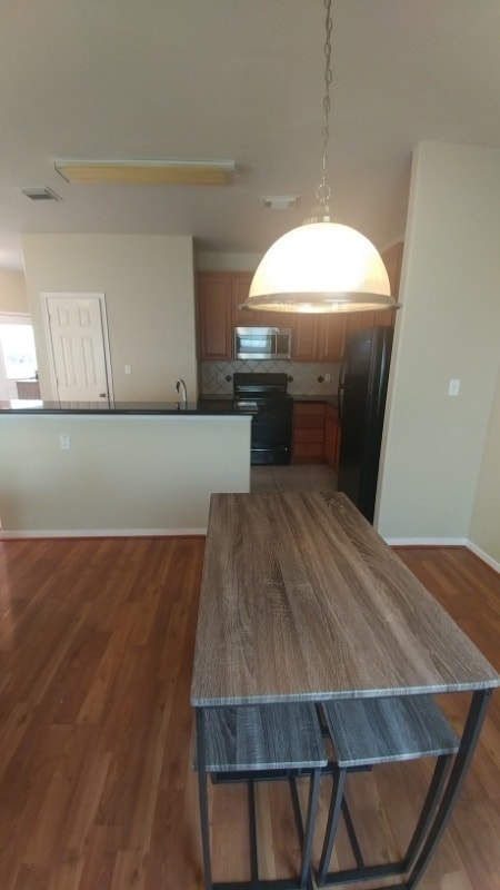 Photo - 3512 Canfield St