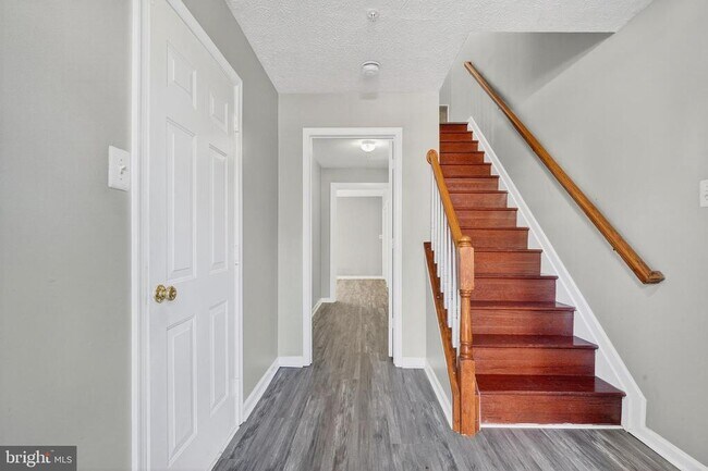 Photo - 3231 Halcyon Ct