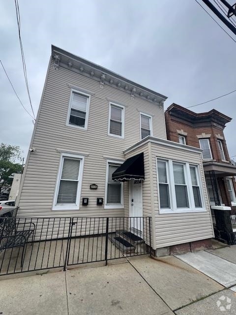 Building Photo - 212 68th St Unit 1 Rental