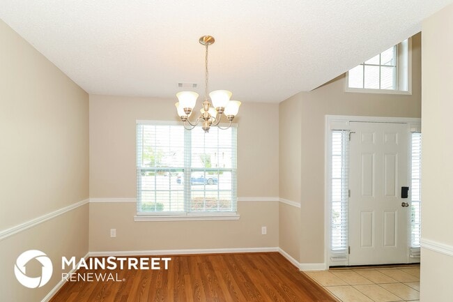 Photo - 835 Buffington Ct