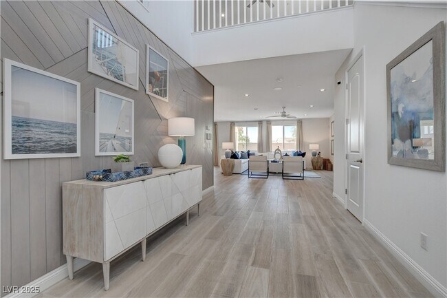 Photo - 1075 N Water St