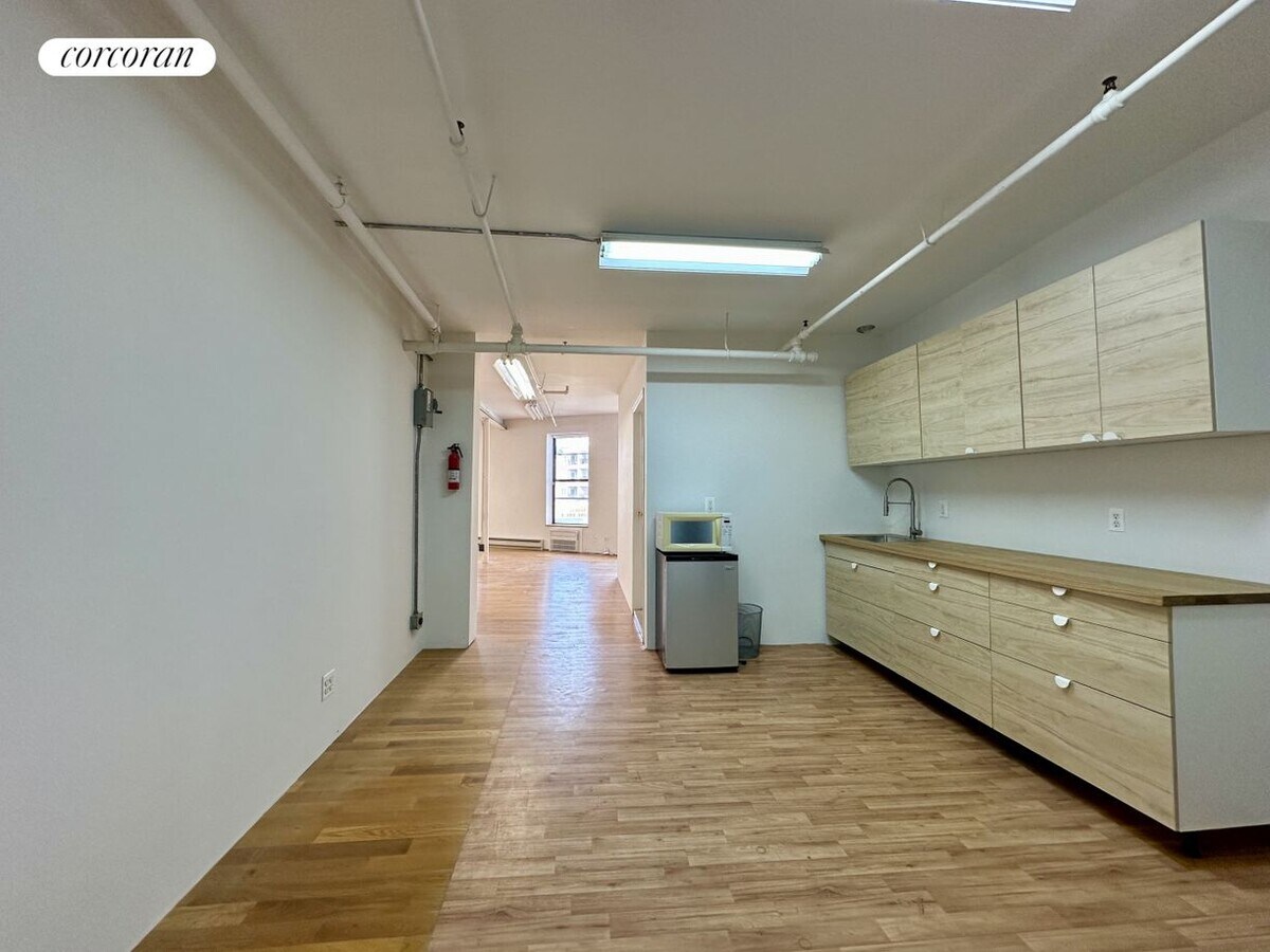 Photo - 435 S 5th St