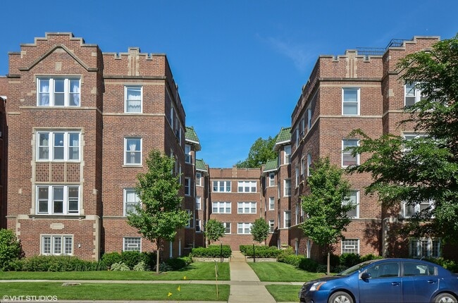 Building Photo - 1226 Elmwood Ave Unit 3E