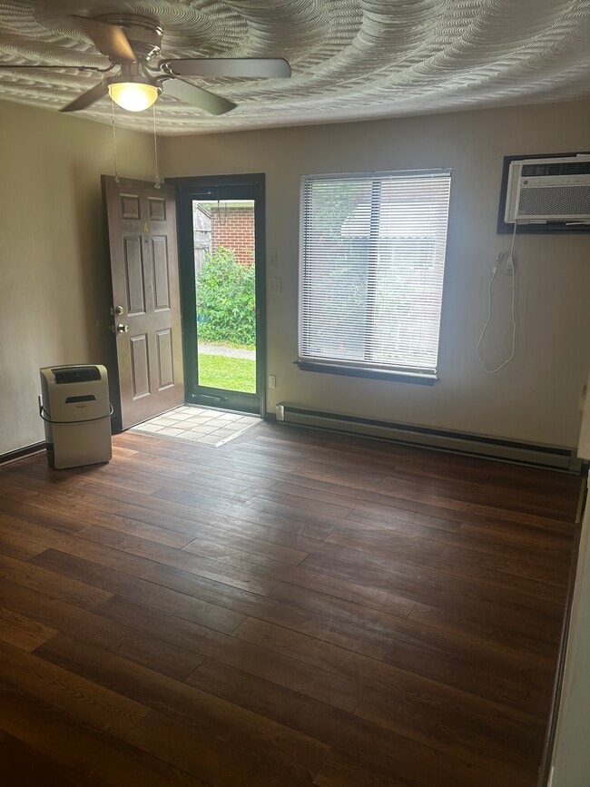 Photo - 2804 Myrtle Ave Unit Apt.A