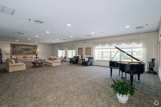 Living Room - WESTON CLUB