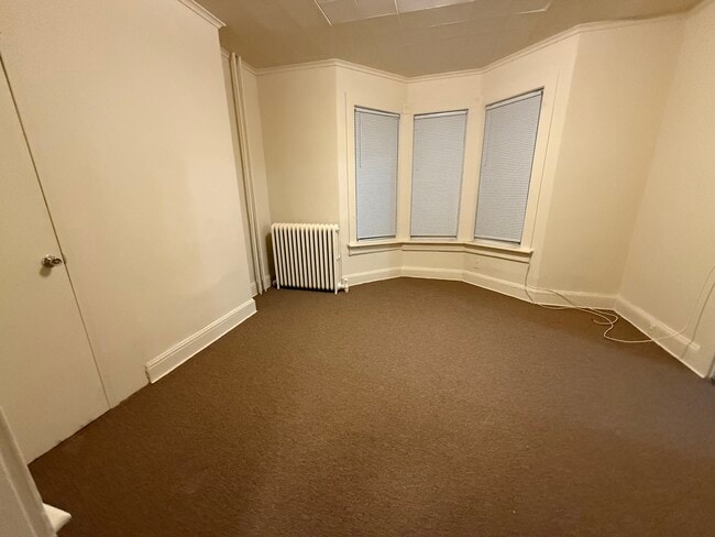 Photo - 105 Linden St