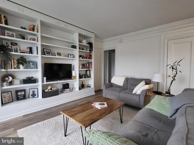 Photo - 2031 Locust St Unit 1503