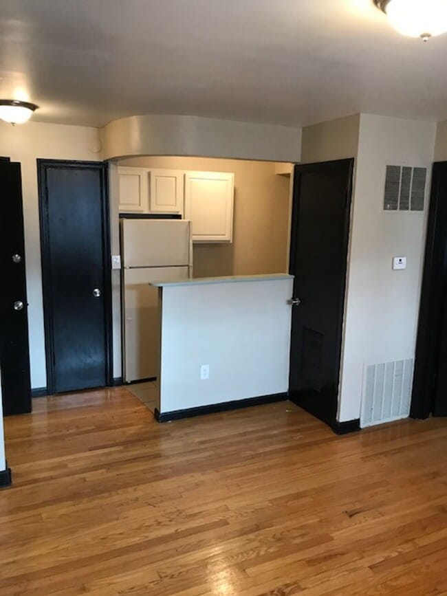 4916 Jamieson Ave Unidad 49162D